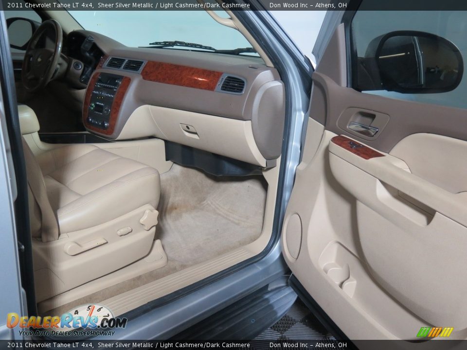 2011 Chevrolet Tahoe LT 4x4 Sheer Silver Metallic / Light Cashmere/Dark Cashmere Photo #27