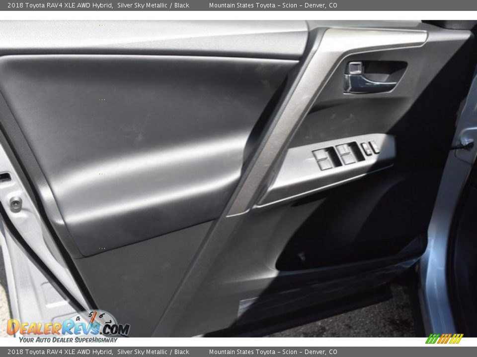 2018 Toyota RAV4 XLE AWD Hybrid Silver Sky Metallic / Black Photo #20