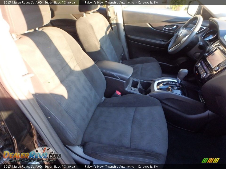 2015 Nissan Rogue SV AWD Super Black / Charcoal Photo #9
