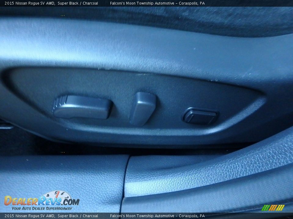 2015 Nissan Rogue SV AWD Super Black / Charcoal Photo #19