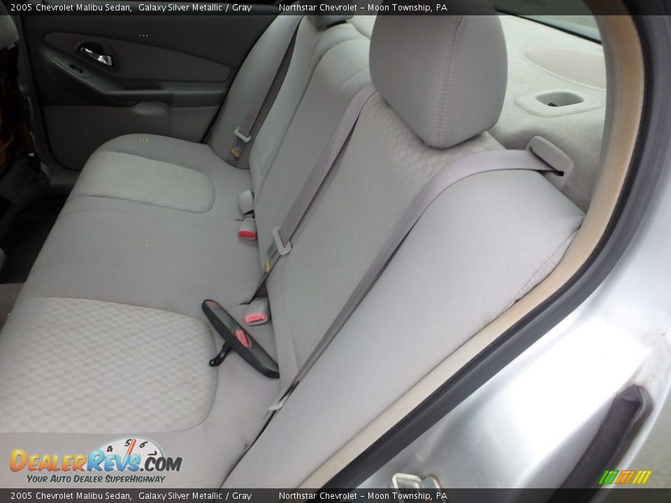 2005 Chevrolet Malibu Sedan Galaxy Silver Metallic / Gray Photo #8