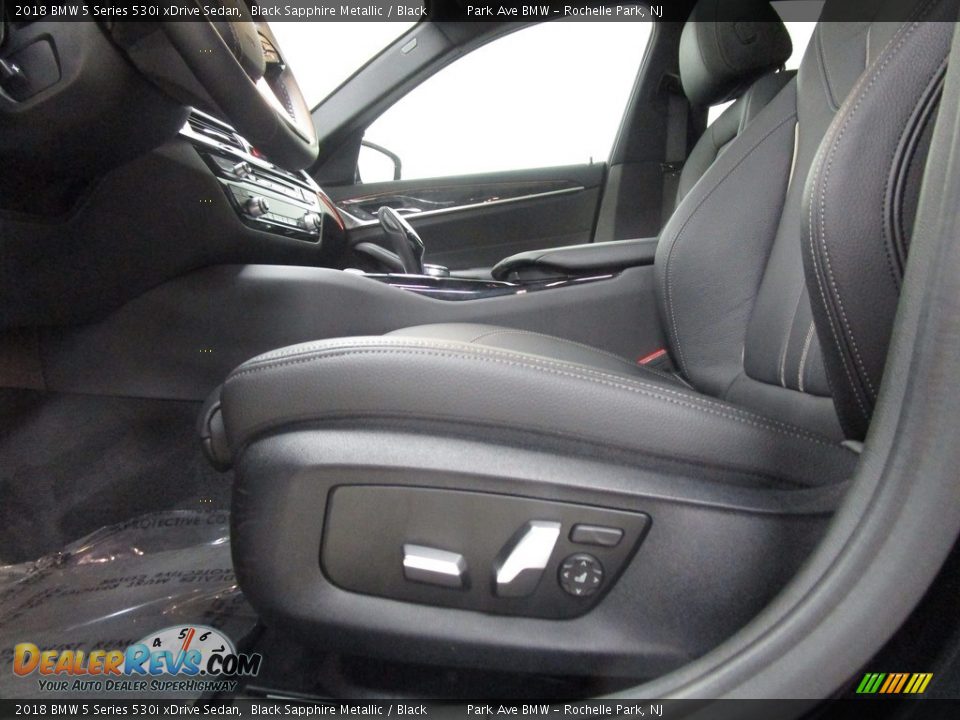 2018 BMW 5 Series 530i xDrive Sedan Black Sapphire Metallic / Black Photo #12