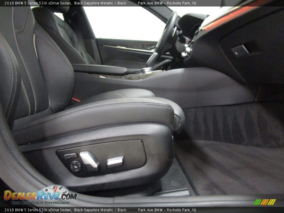 2018 BMW 5 Series 530i xDrive Sedan Black Sapphire Metallic / Black Photo #18