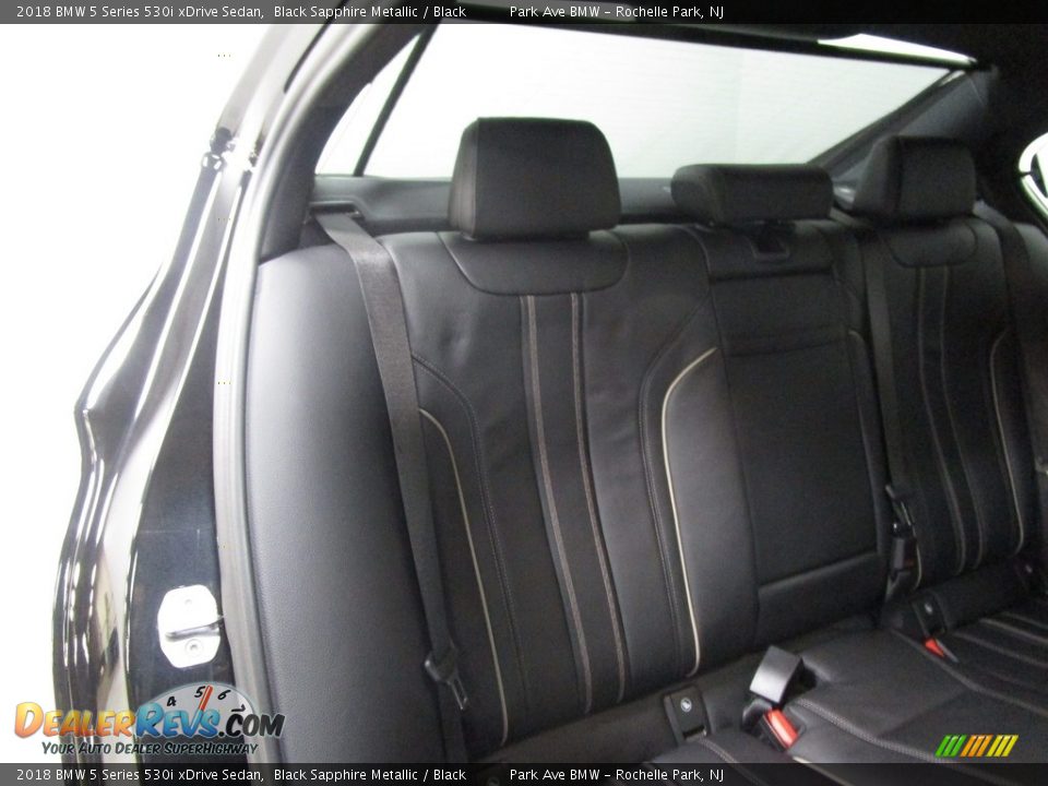 2018 BMW 5 Series 530i xDrive Sedan Black Sapphire Metallic / Black Photo #20