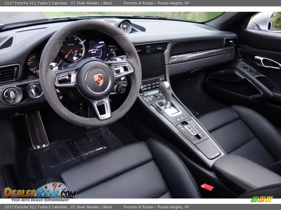 Black Interior - 2017 Porsche 911 Turbo S Cabriolet Photo #10