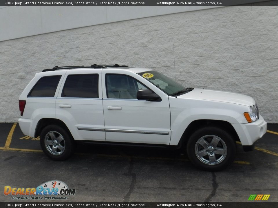 2007 Jeep Grand Cherokee Limited 4x4 Stone White / Dark Khaki/Light Graystone Photo #2
