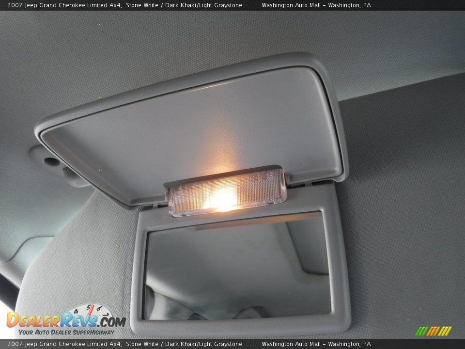 2007 Jeep Grand Cherokee Limited 4x4 Stone White / Dark Khaki/Light Graystone Photo #20