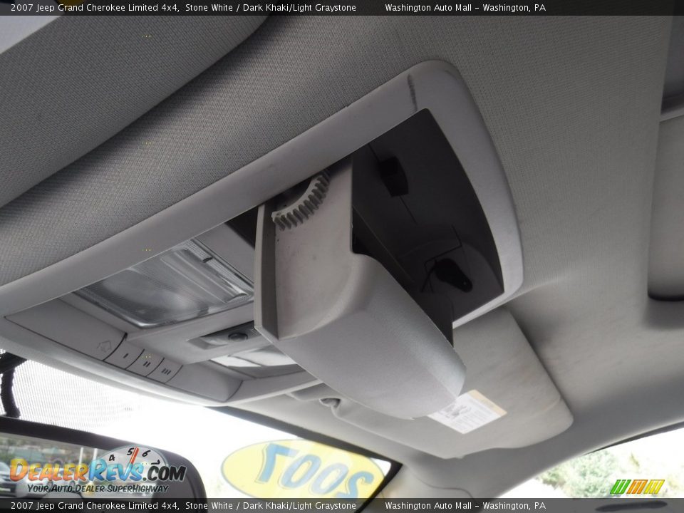 2007 Jeep Grand Cherokee Limited 4x4 Stone White / Dark Khaki/Light Graystone Photo #21