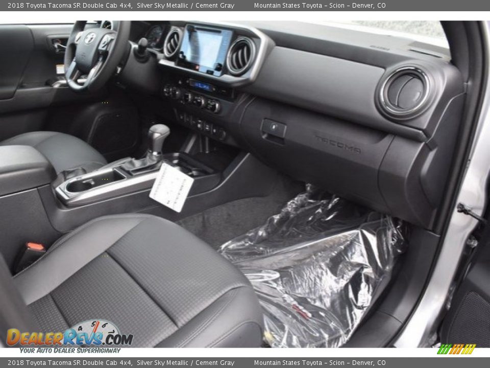 2018 Toyota Tacoma SR Double Cab 4x4 Silver Sky Metallic / Cement Gray Photo #11