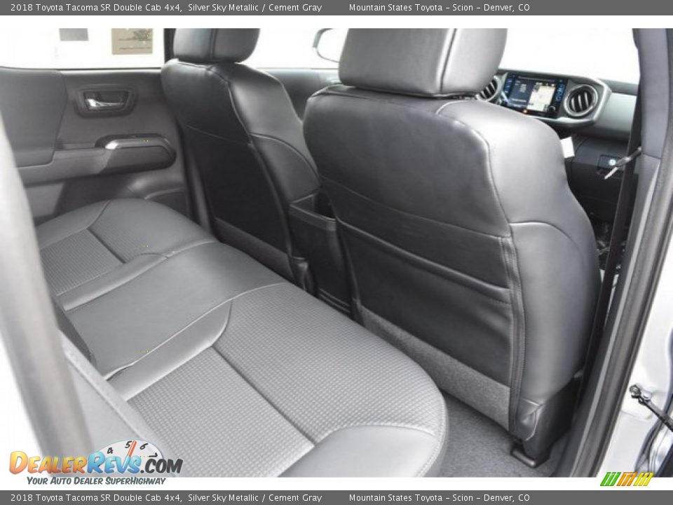 2018 Toyota Tacoma SR Double Cab 4x4 Silver Sky Metallic / Cement Gray Photo #17