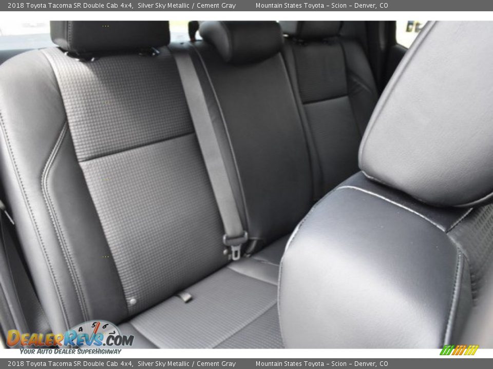 2018 Toyota Tacoma SR Double Cab 4x4 Silver Sky Metallic / Cement Gray Photo #19