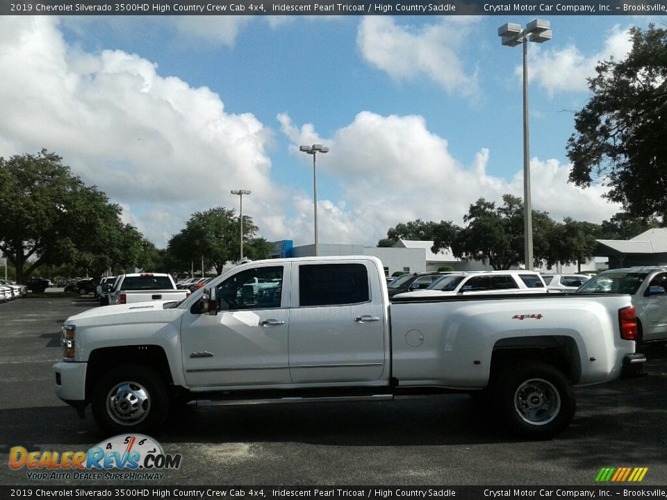 2019 Chevrolet Silverado 3500HD High Country Crew Cab 4x4 Iridescent Pearl Tricoat / High Country Saddle Photo #2