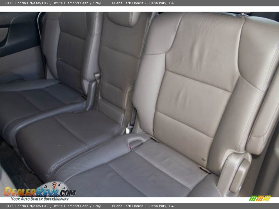 2015 Honda Odyssey EX-L White Diamond Pearl / Gray Photo #18