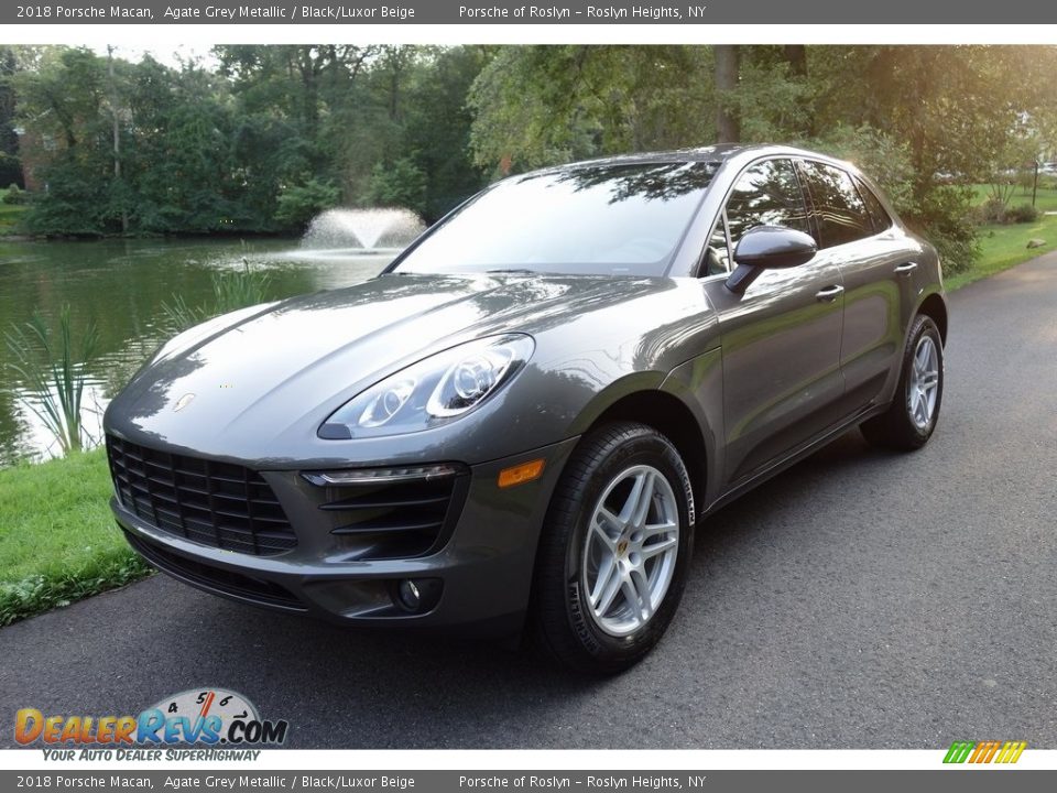 2018 Porsche Macan Agate Grey Metallic / Black/Luxor Beige Photo #8