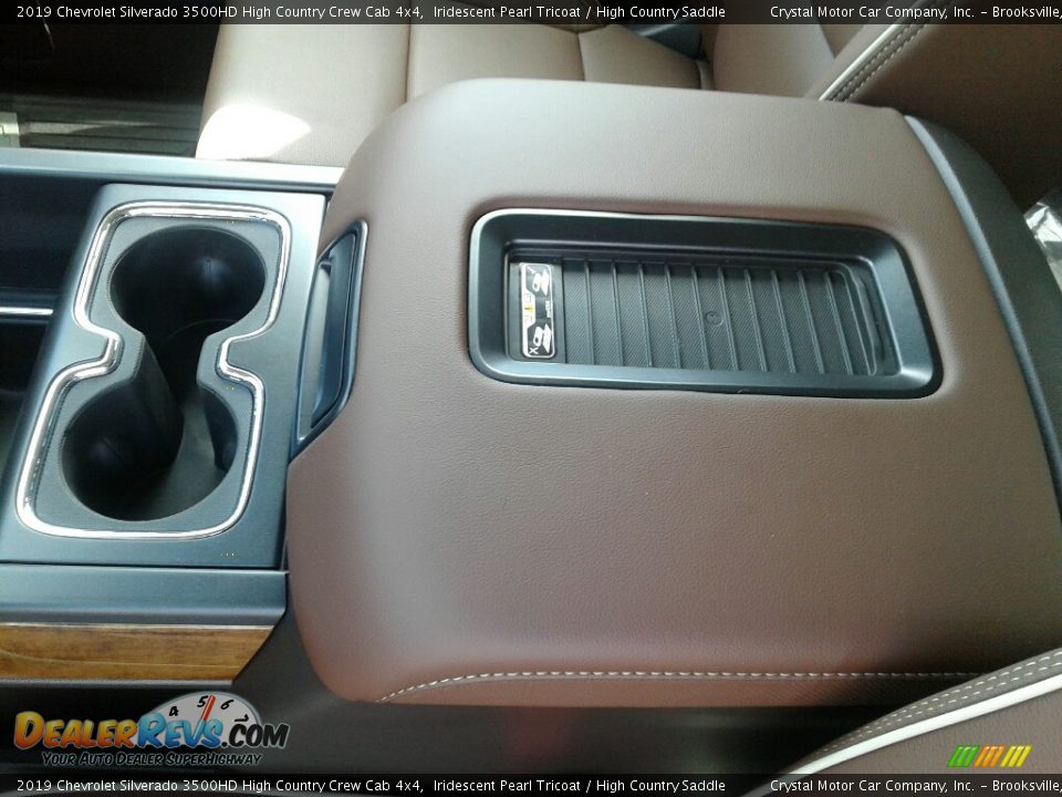 2019 Chevrolet Silverado 3500HD High Country Crew Cab 4x4 Iridescent Pearl Tricoat / High Country Saddle Photo #19