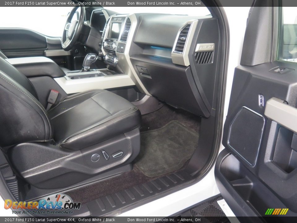 2017 Ford F150 Lariat SuperCrew 4X4 Oxford White / Black Photo #29