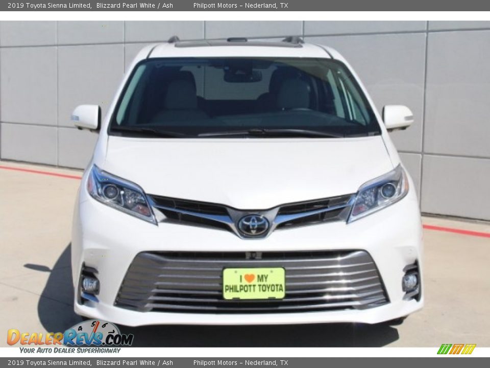 2019 Toyota Sienna Limited Blizzard Pearl White / Ash Photo #2
