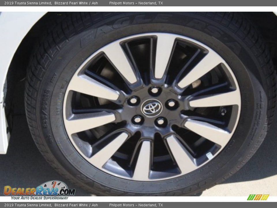 2019 Toyota Sienna Limited Blizzard Pearl White / Ash Photo #5