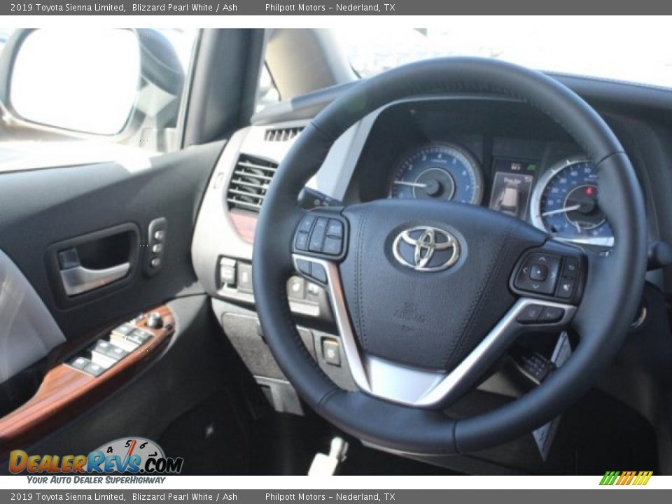 2019 Toyota Sienna Limited Blizzard Pearl White / Ash Photo #27