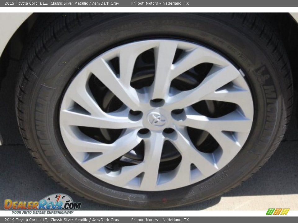 2019 Toyota Corolla LE Classic Silver Metallic / Ash/Dark Gray Photo #4