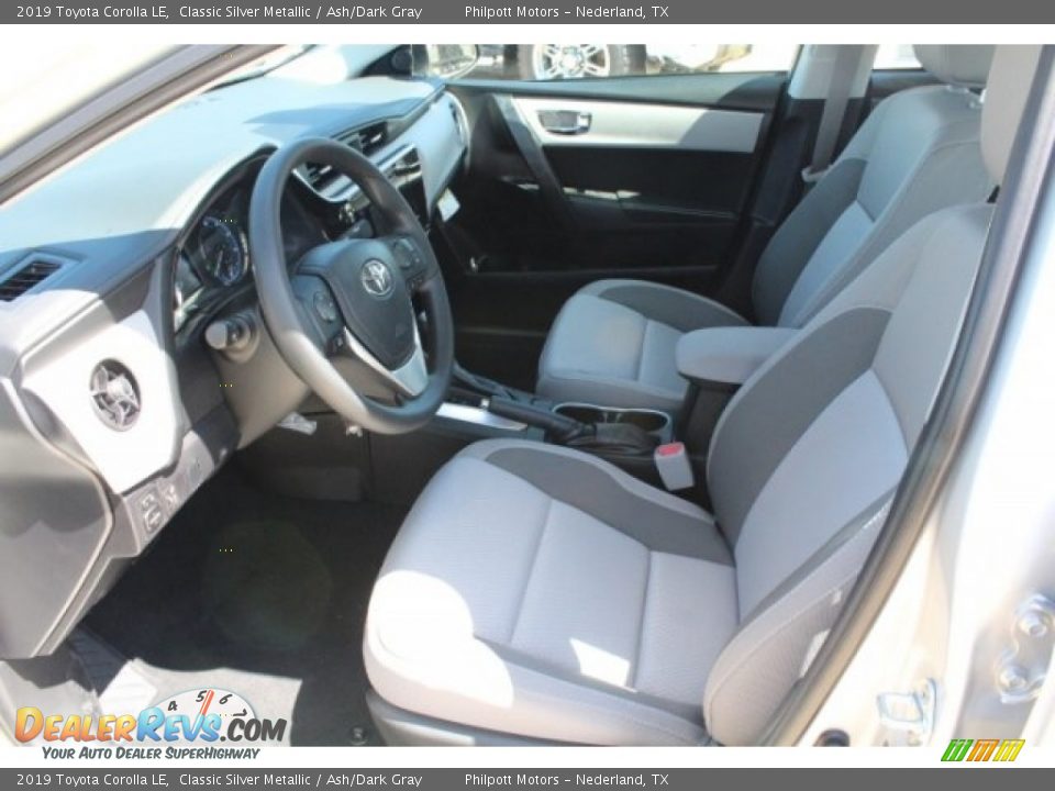 2019 Toyota Corolla LE Classic Silver Metallic / Ash/Dark Gray Photo #14