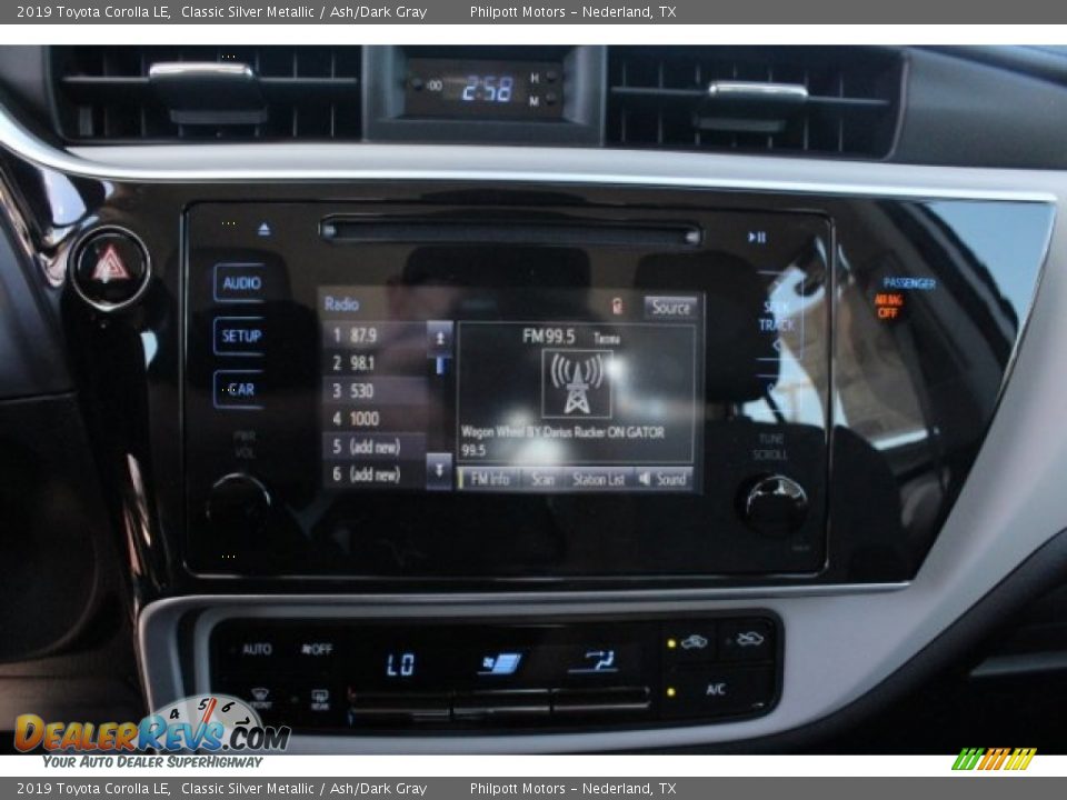 2019 Toyota Corolla LE Classic Silver Metallic / Ash/Dark Gray Photo #16