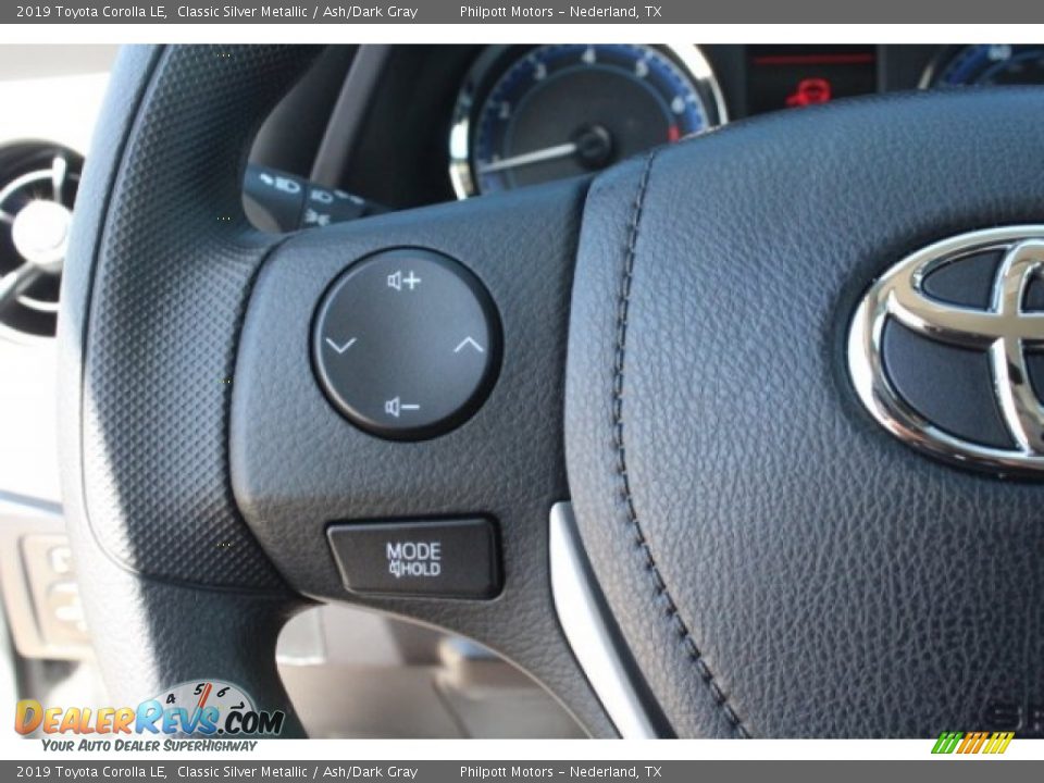 2019 Toyota Corolla LE Classic Silver Metallic / Ash/Dark Gray Photo #18