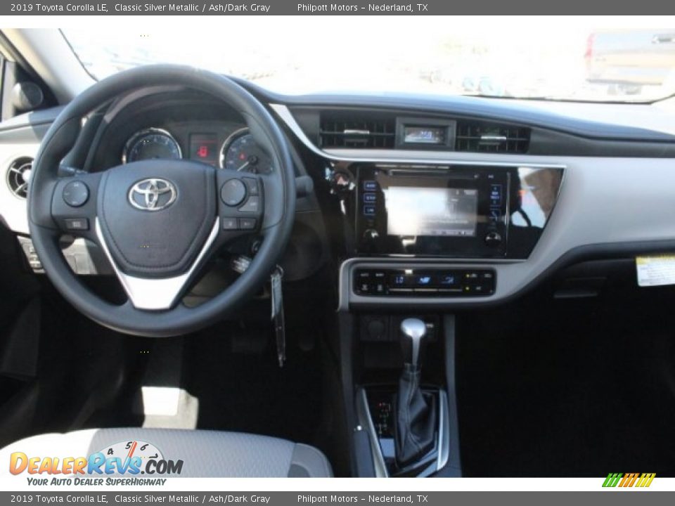 2019 Toyota Corolla LE Classic Silver Metallic / Ash/Dark Gray Photo #23