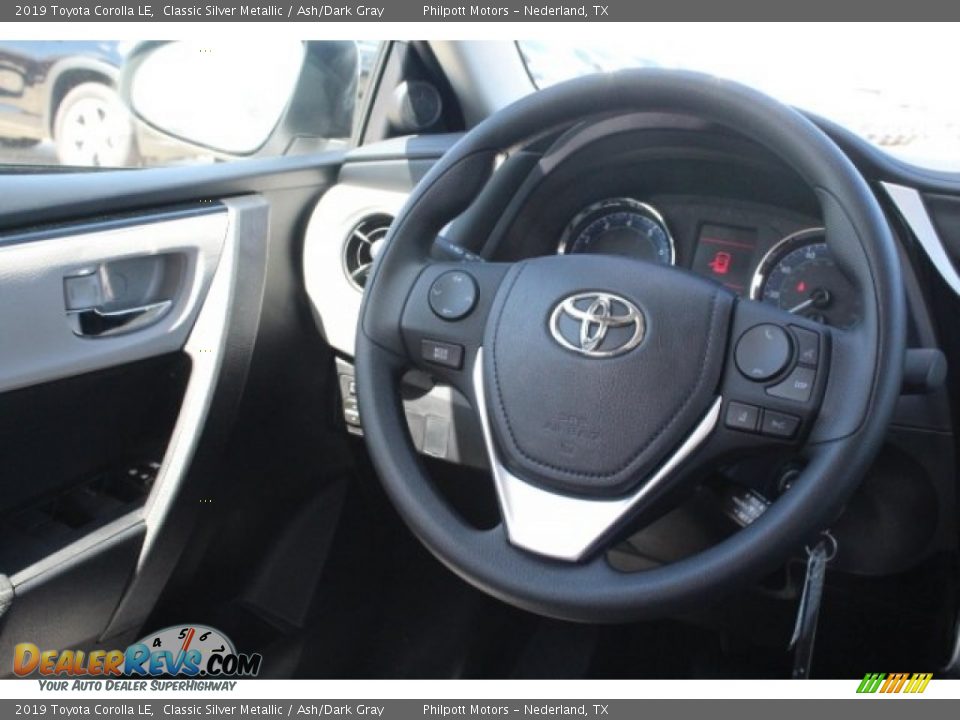 2019 Toyota Corolla LE Classic Silver Metallic / Ash/Dark Gray Photo #24