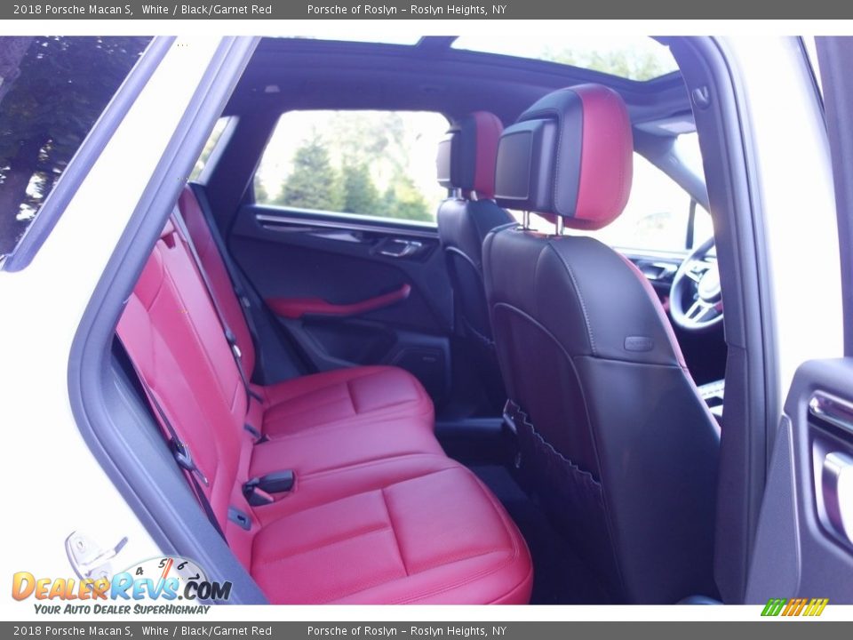 2018 Porsche Macan S White / Black/Garnet Red Photo #23