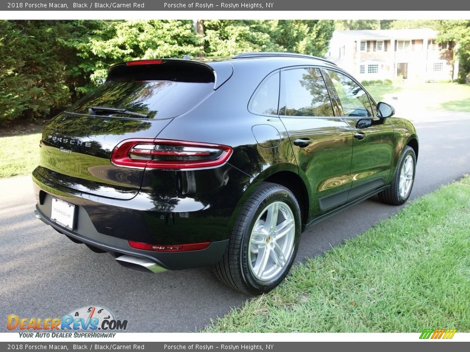 2018 Porsche Macan Black / Black/Garnet Red Photo #4