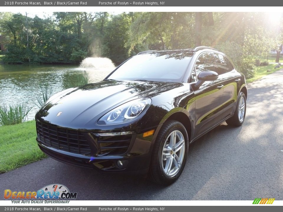 2018 Porsche Macan Black / Black/Garnet Red Photo #7