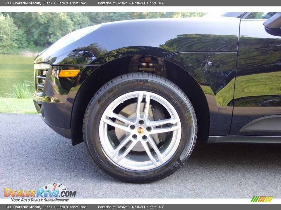2018 Porsche Macan Black / Black/Garnet Red Photo #8