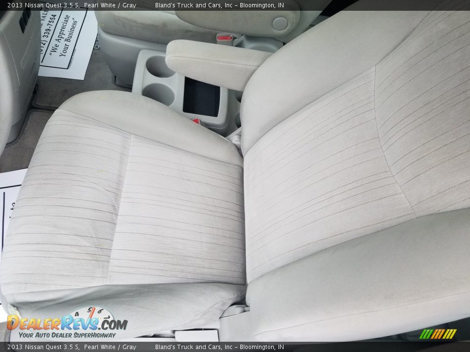 2013 Nissan Quest 3.5 S Pearl White / Gray Photo #7