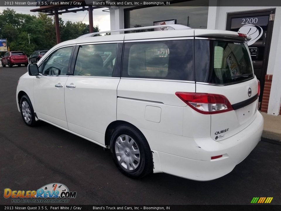 2013 Nissan Quest 3.5 S Pearl White / Gray Photo #24
