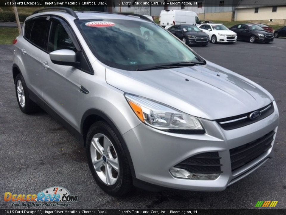 2016 Ford Escape SE Ingot Silver Metallic / Charcoal Black Photo #5