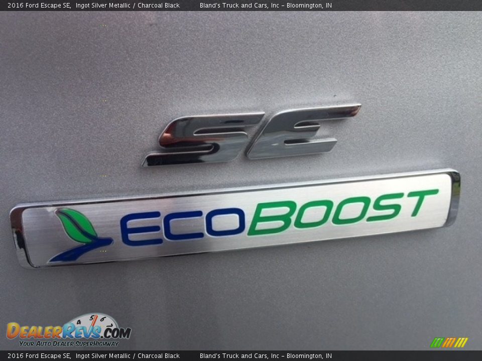 2016 Ford Escape SE Ingot Silver Metallic / Charcoal Black Photo #12