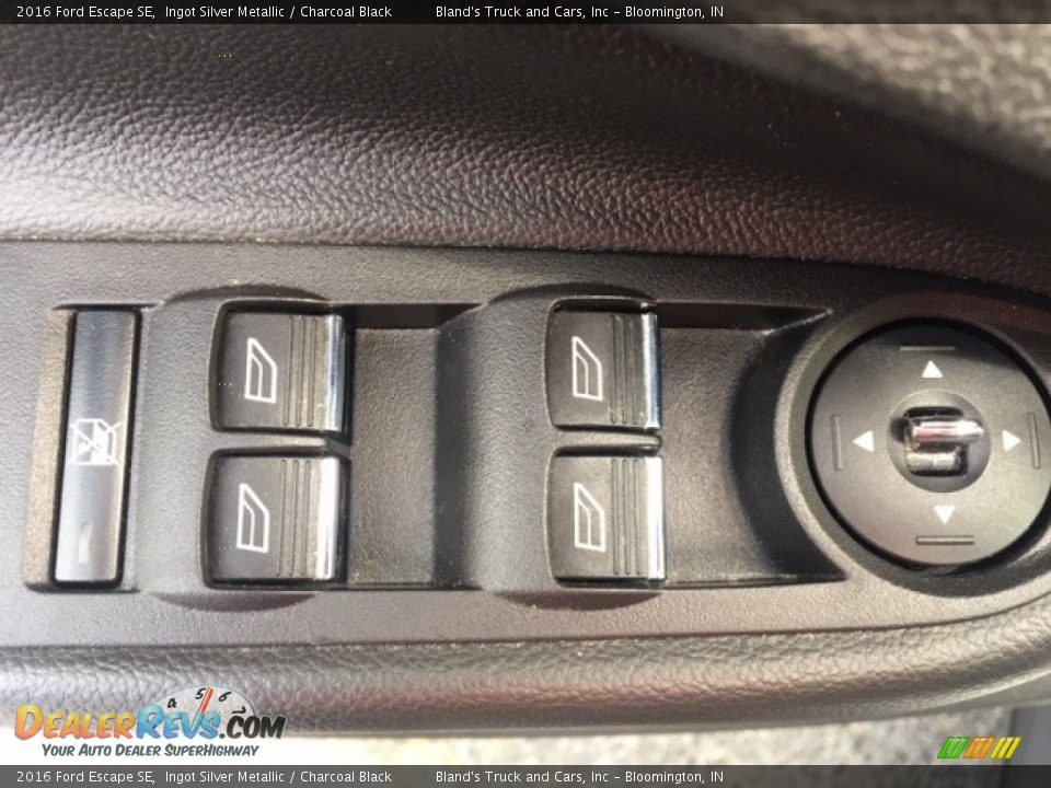 2016 Ford Escape SE Ingot Silver Metallic / Charcoal Black Photo #16