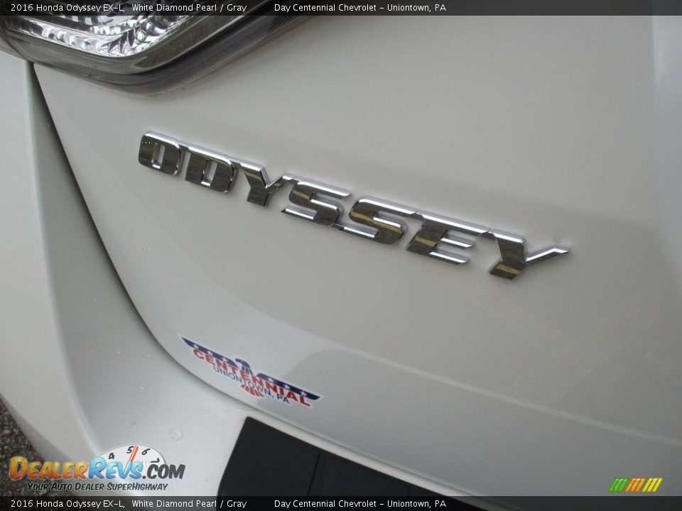 2016 Honda Odyssey EX-L White Diamond Pearl / Gray Photo #8