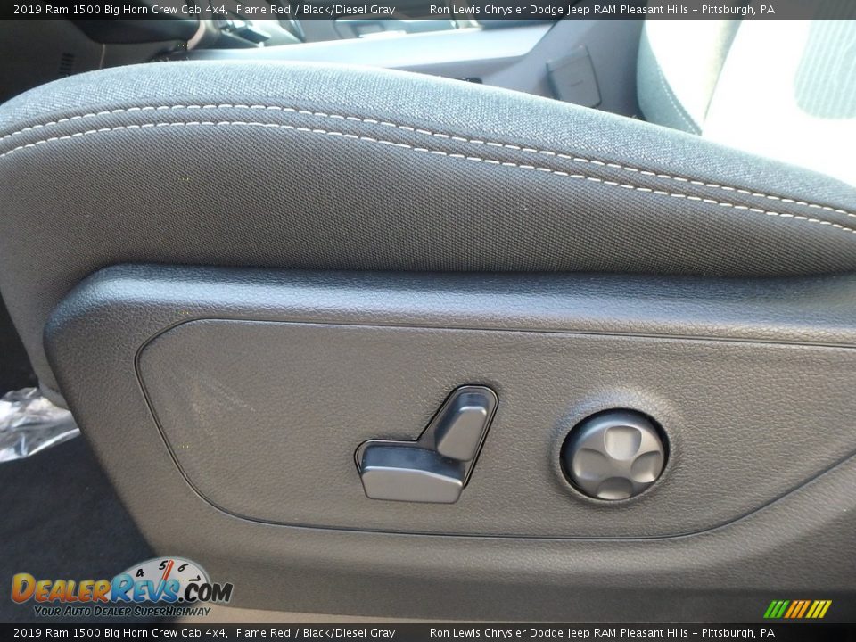 2019 Ram 1500 Big Horn Crew Cab 4x4 Flame Red / Black/Diesel Gray Photo #15