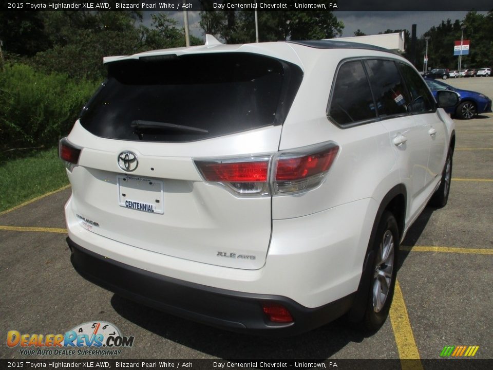 2015 Toyota Highlander XLE AWD Blizzard Pearl White / Ash Photo #3