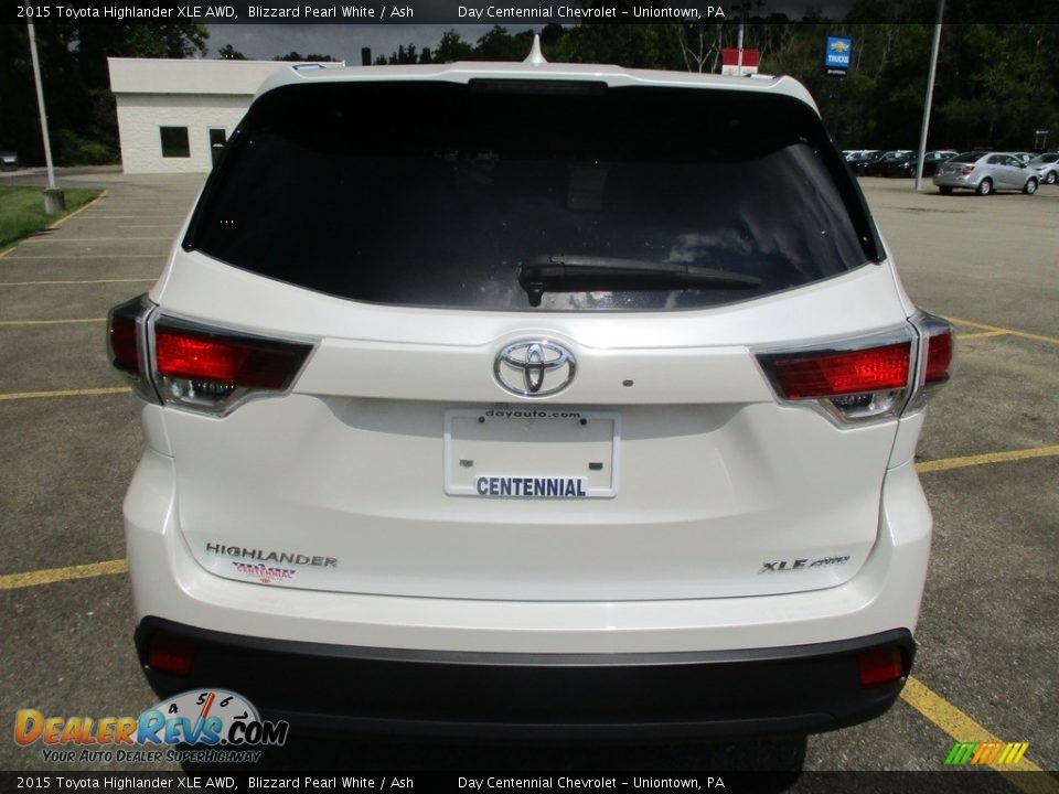 2015 Toyota Highlander XLE AWD Blizzard Pearl White / Ash Photo #5