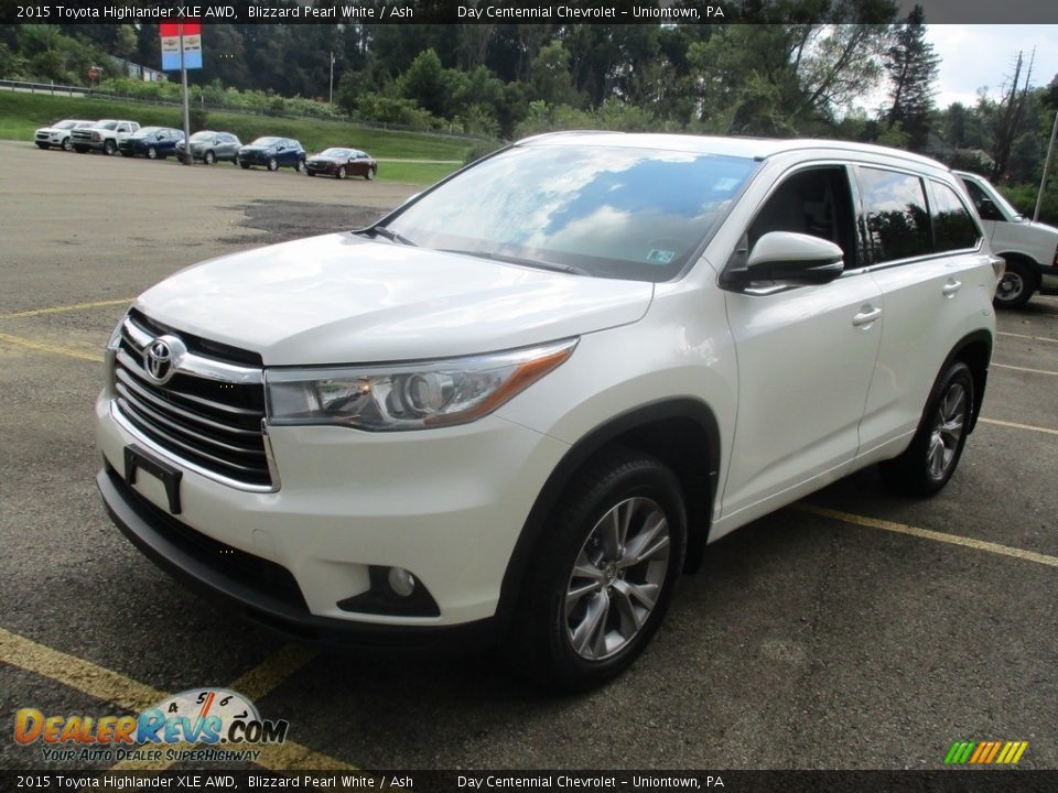 2015 Toyota Highlander XLE AWD Blizzard Pearl White / Ash Photo #14