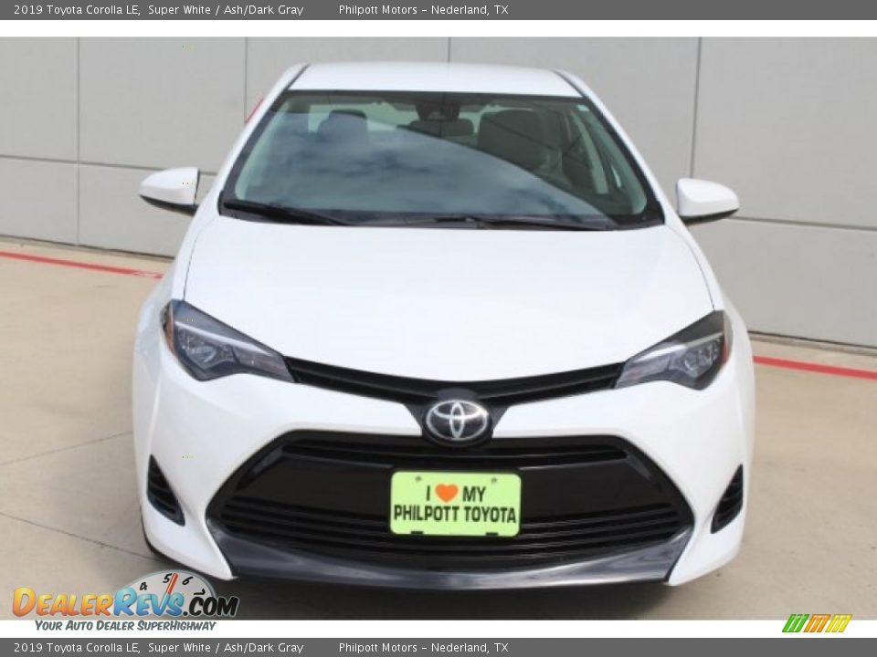 2019 Toyota Corolla LE Super White / Ash/Dark Gray Photo #2