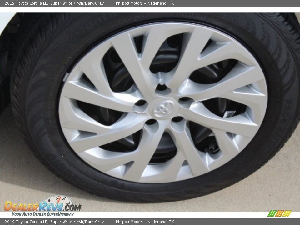 2019 Toyota Corolla LE Super White / Ash/Dark Gray Photo #5