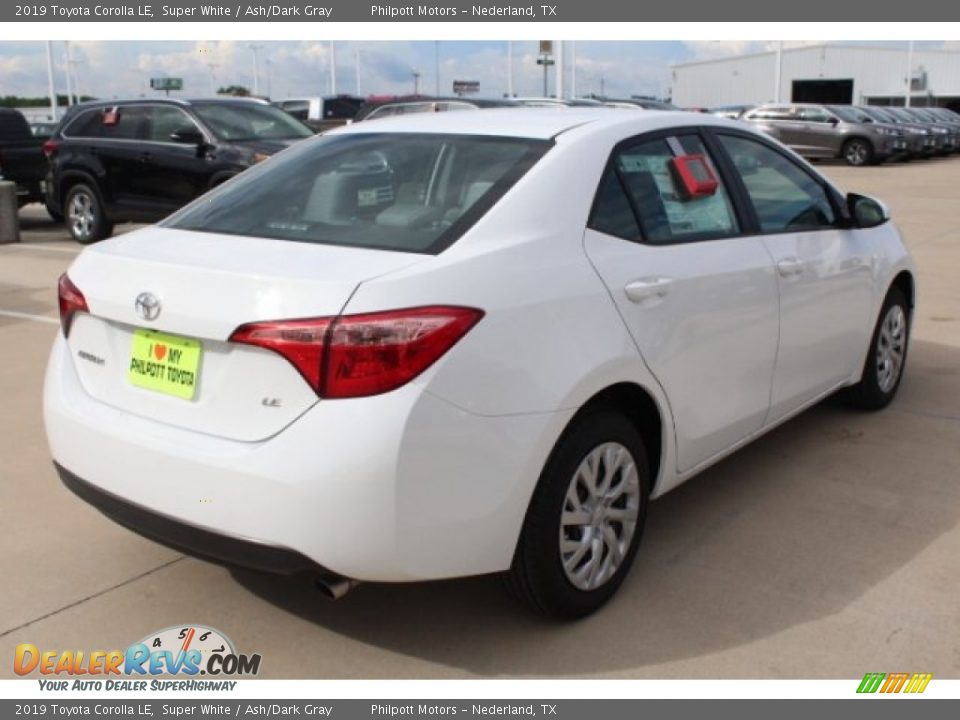 2019 Toyota Corolla LE Super White / Ash/Dark Gray Photo #8