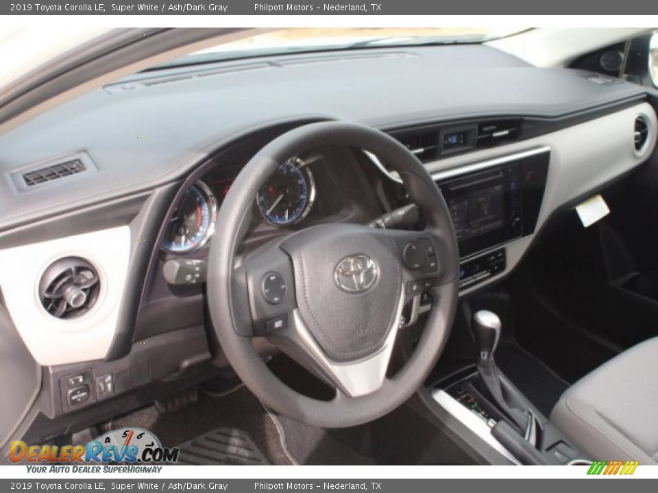 2019 Toyota Corolla LE Super White / Ash/Dark Gray Photo #13