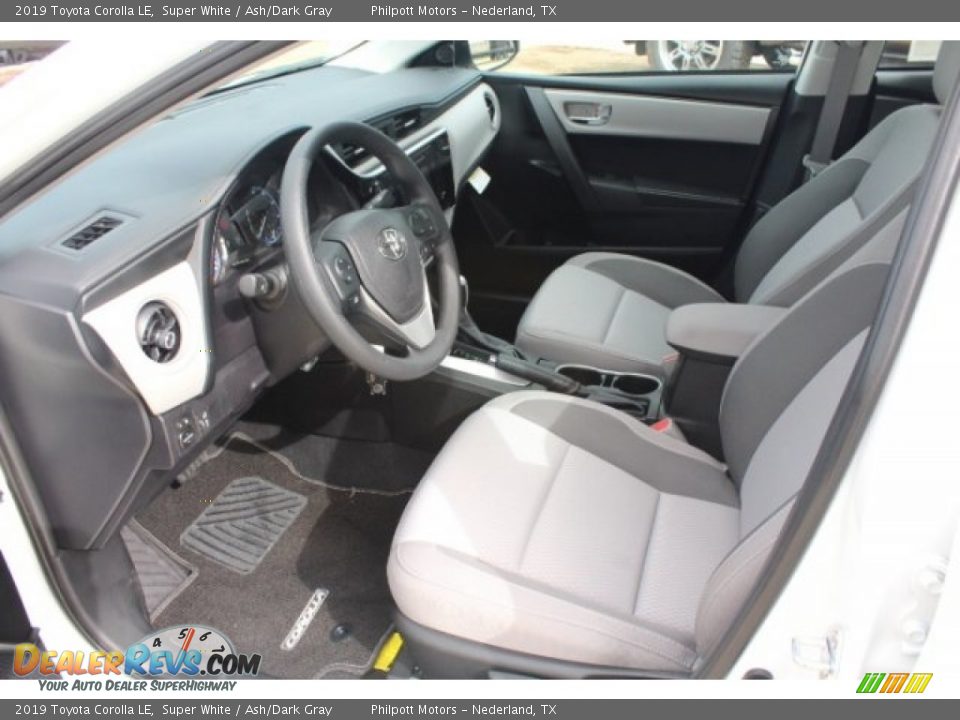 2019 Toyota Corolla LE Super White / Ash/Dark Gray Photo #14