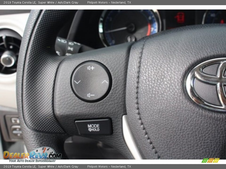 2019 Toyota Corolla LE Super White / Ash/Dark Gray Photo #18