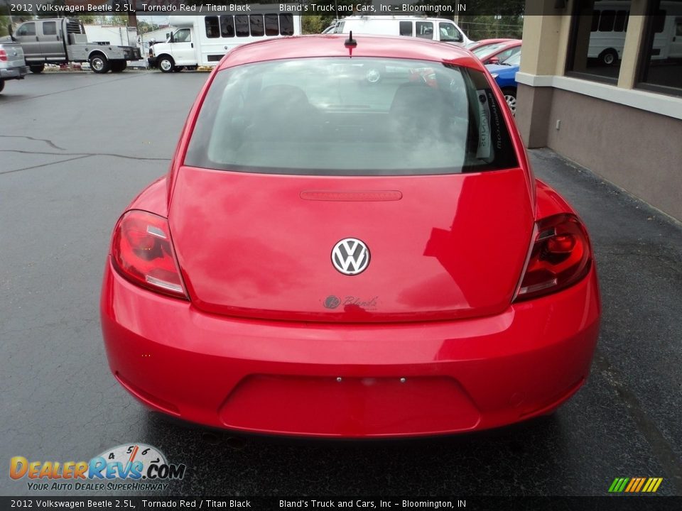 2012 Volkswagen Beetle 2.5L Tornado Red / Titan Black Photo #20